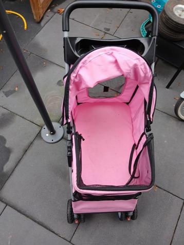 Honden buggy roze gebruikt  beschikbaar voor biedingen