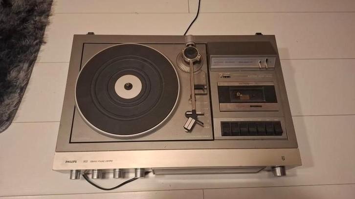 PHILIPS  903 stereo music centre, Audio, Tv en Foto, Stereo-sets, Refurbished, Cassettedeck, Cd-speler, Tuner of Radio, Speakers