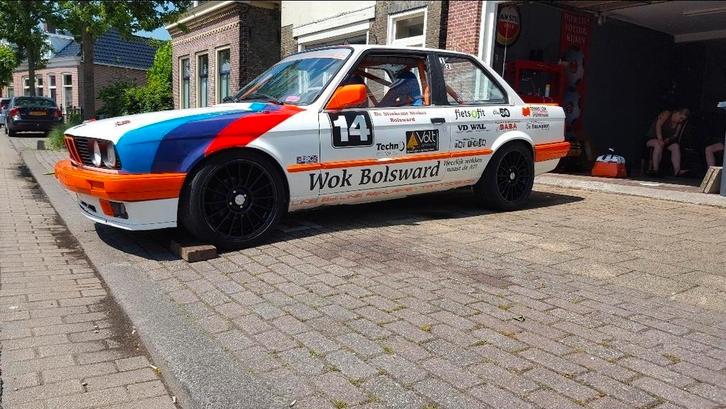 Bmw e30 325i coupé met complete motor revisie 0 km!, Auto's, BMW, Particulier, Ophalen