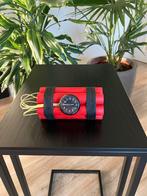 Handgemaakte TNT Klok - Uniek! 🧨, Ophalen of Verzenden, Nieuw, Analoog, Wekker of Tafelklok