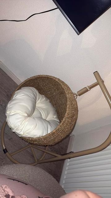 Hangstoel katten beschikbaar voor biedingen