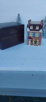 Department 56 Disney park Village, Diversen, Kerst, Ophalen of Verzenden, Zo goed als nieuw