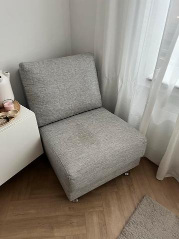 Gratis grijze fauteuil