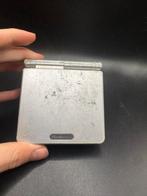 Game Boy Advance SP - Zilver, Spelcomputers en Games, Spelcomputers | Nintendo Game Boy, Gebruikt, Lenn hodes, Ophalen of Verzenden