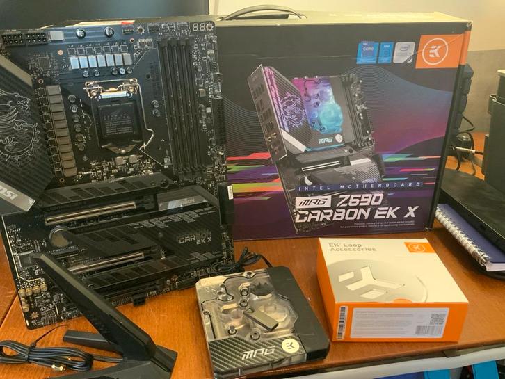 MSI MPG Z590 CARBON EK X Moederbord  + 32GB DDR4 CORSAIR, Computers en Software, Moederborden, Gebruikt, Intel, DDR4, Ophalen
