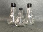 set van 3 Erlenmeyers met schroefdop, laboratorium glaswerk, Huis en Inrichting, Ophalen of Verzenden, Gebruikt