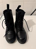 Dr martens, Ophalen of Verzenden, Zo goed als nieuw, Zwart