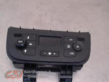 Kachel Bedieningspaneel van een Fiat Doblo beschikbaar voor biedingen