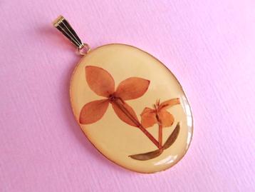 jw Vintage 70s droogbloemen bloemen ketting hanger geel goud beschikbaar voor biedingen