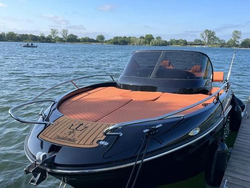 Tridente 777 - Mareti 800 console boot Suzuki 200 pk, Watersport en Boten, Motorboten en Motorjachten, Zo goed als nieuw, Polyester