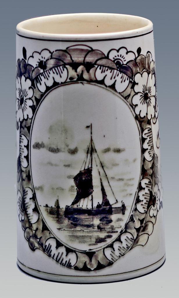 Bierpul van Rozenburg (Nr.: 412), Antiek en Kunst, Antiek | Keramiek en Aardewerk, Ophalen of Verzenden