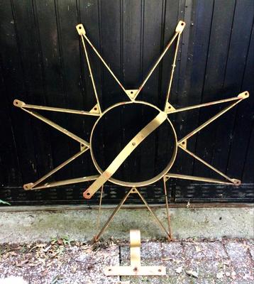 Vintage metalen muur decoratie, geveldecoratie beschikbaar voor biedingen