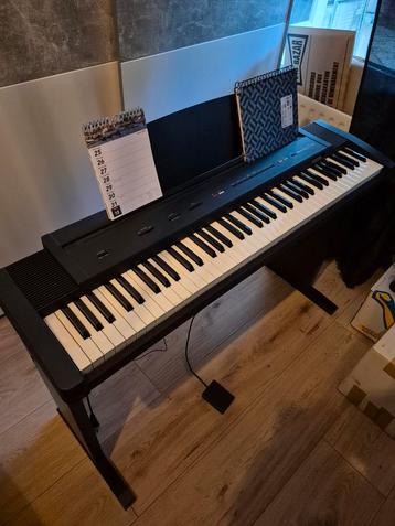 Roland EP-7 IIE Digitale Piano beschikbaar voor biedingen