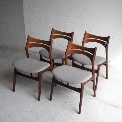 4x eetkamerstoelen Erik Buch model 310 teak vintage design, Huis en Inrichting, Stoelen, Zo goed als nieuw, Vier, Hout, Stof, Grijs