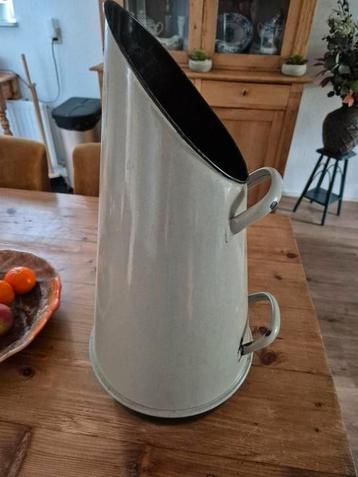 Antieke emaille kolenkit  beschikbaar voor biedingen