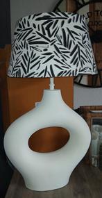 Mooie Nieuwe Riviera Maison lamp met nieuwe kap, Huis en Inrichting, Lampen | Tafellampen, Ophalen of Verzenden, Nieuw, Minder dan 50 cm