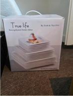 True life serviesset, Ophalen, Zo goed als nieuw, Overige stijlen, Porselein