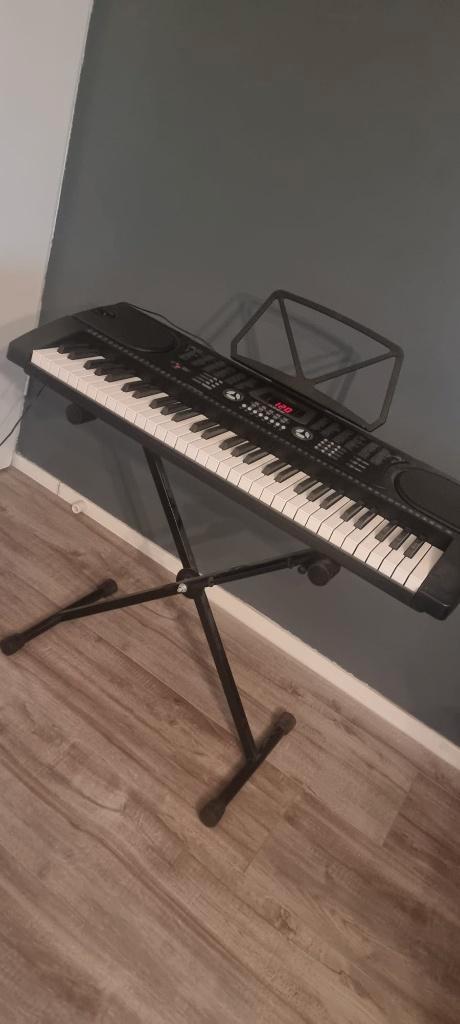 Keyboard Aengus A289 met gratis standaard, Muziek en Instrumenten, Keyboards, Zo goed als nieuw, 61 toetsen, Overige merken, Met standaard