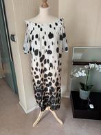 Marc Cain Offshoulder Jurk Maat 38, Kleding | Dames, Maat 38/40 (M), Overige kleuren, Verzenden, Zo goed als nieuw