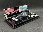 Microchamps Mercedes F1 Wagen 1:64 OVP, Hobby en Vrije tijd, Modelauto's | Overige schalen, Verzenden, Zo goed als nieuw, Auto