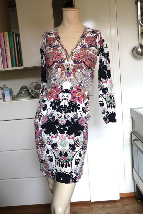 jurkje Etro wit lange mouwen nieuwprijs 1400,-, Kleding | Dames, Jurken, Nieuw, Maat 36 (S), Wit, Boven de knie, Ophalen of Verzenden