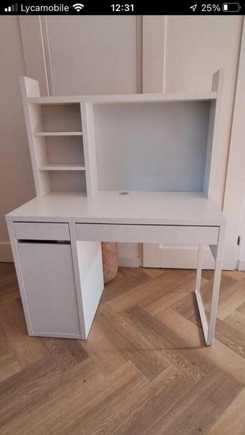Ikea micke bureau met opzet €75,- beschikbaar voor biedingen