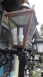 messing buitenlamp met gietijzeren beugel, Ophalen of Verzenden