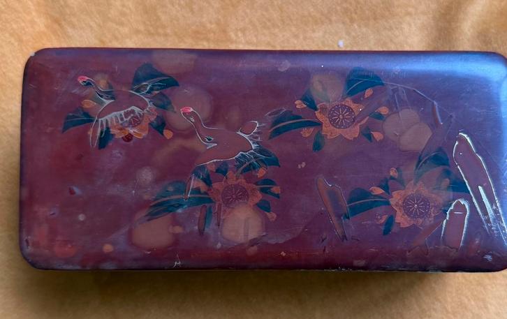 Chinees houten lakdoosje met kraanvogels, Antiek en Kunst, Curiosa en Brocante, Ophalen of Verzenden