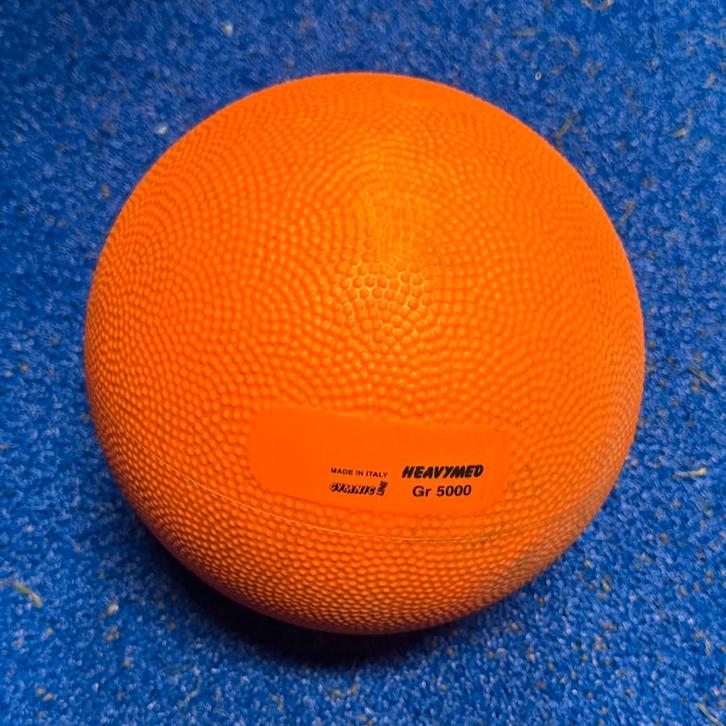 Medicijnbal 5 kg, Sport en Fitness, Fitnessmaterialen, Gebruikt, Kettlebell, Armen, Benen, Borst, Buik, Rug, Ophalen