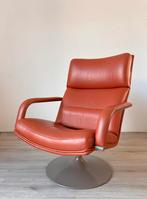 Artifort F142 design fauteuil, Ophalen, Zo goed als nieuw, 50 tot 75 cm, Leer