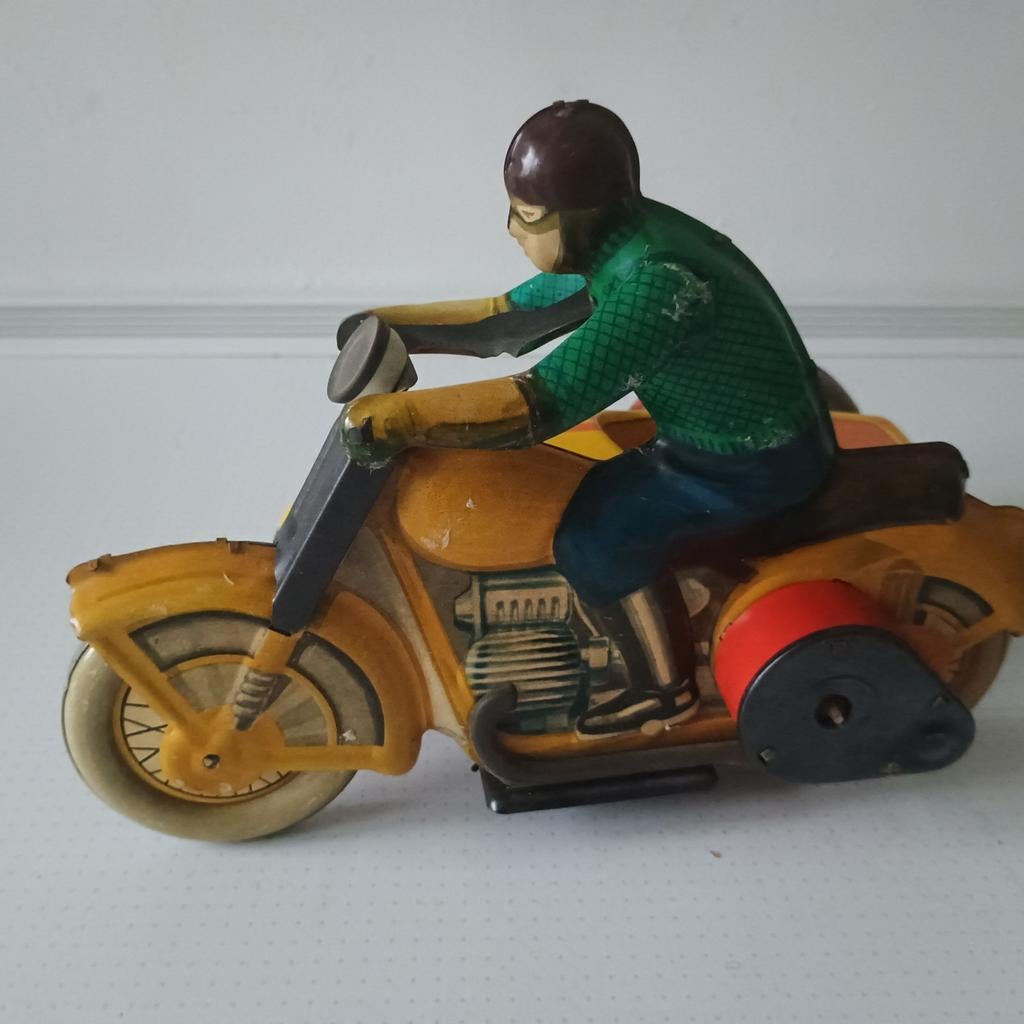 Antiek blikken motorrijder met zijspan, Antiek en Kunst, Antiek | Speelgoed, Ophalen of Verzenden