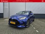 Toyota Yaris 1.5 Hybrid Dynamic | Slechts 8500 KM | org NL e, Gebruikt, Blauw, 48 €/maand, Hybride Elektrisch/Benzine