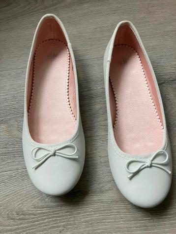 Nieuwe witte ballerina's maat 35 beschikbaar voor biedingen