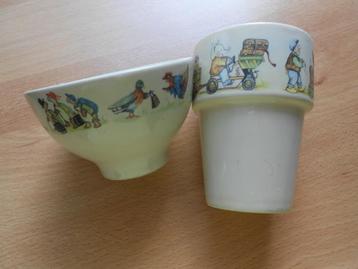 bekertje en kleine kom kinderservies Jet beschikbaar voor biedingen