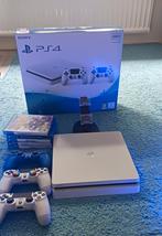 Ps4 5 spellen,3 controllers,een oplaadstation voor controlle, Ophalen of Verzenden, Zo goed als nieuw, Met 1 controller, Original