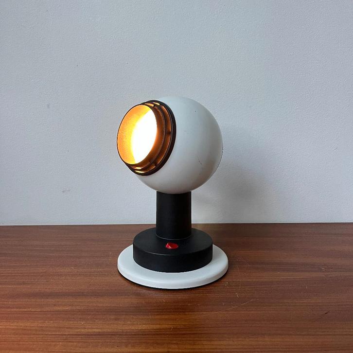 OPRUIMING Jaren 70 vintage Neweba eyeball magnetische lamp, Huis en Inrichting, Lampen | Tafellampen, Gebruikt, Minder dan 50 cm