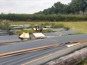 Isolatie platen dak laatste stukken beschikbaar voor biedingen