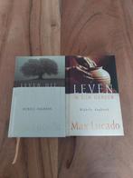 Max Lucado - Leven in Zijn Handen & Uit Genade, Ophalen of Verzenden, Zo goed als nieuw, Max Lucado, Christendom | Protestants