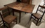 Zeer antieke Engelse uitklaptafel  met 2 antieke stoelen, Ophalen