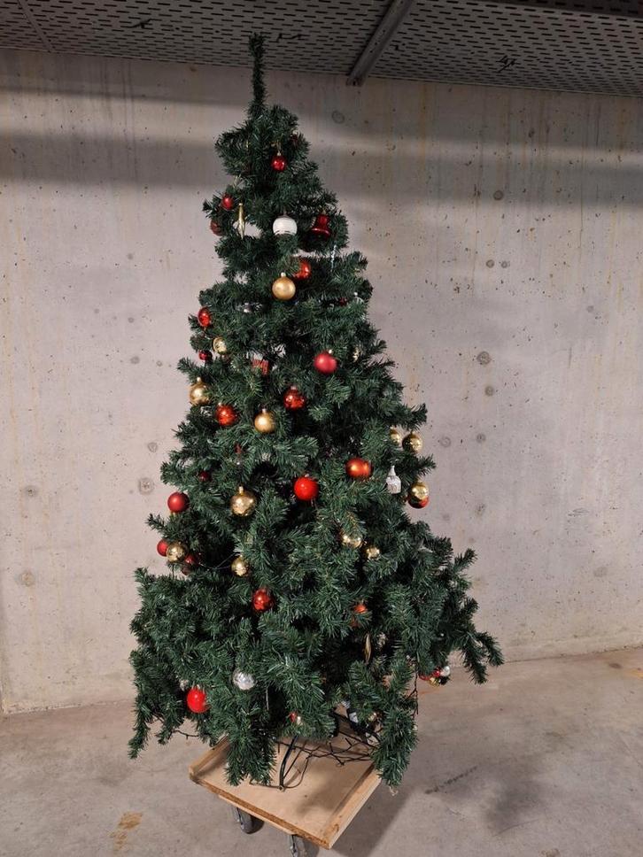 Kerstboom met uitrusting, Diversen, Kerst, Gebruikt, Ophalen