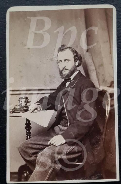 cdv man papieren bureau Willem van Dijk Utrecht 1860's, Verzamelen, Foto's en Prenten, Gebruikt, Foto, Voor 1940, Verzenden