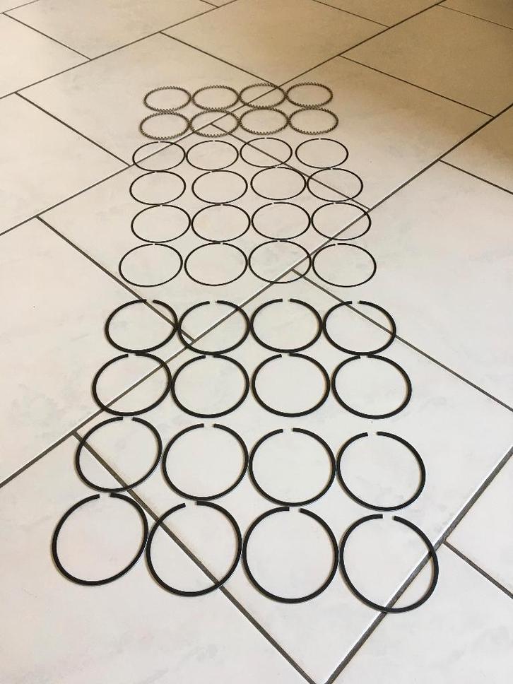 Te koop Zuigerveren set (360) premium dodge w200 d200 b200, Auto diversen, Overige Auto diversen, Ophalen of Verzenden