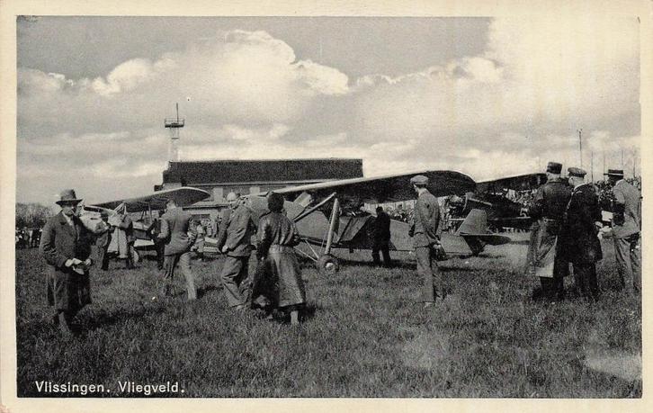 AZ384 Vlissingen Vliegveld vliegtuig luchtvaart jaren 30/40, Verzamelen, Ansichtkaarten | Nederland, Ongelopen, Zeeland, 1920 tot 1940
