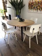 Vier originele witte Revolt Ahrend stoelen, Huis en Inrichting, Stoelen, Ophalen, Kunststof, Gebruikt, Wit