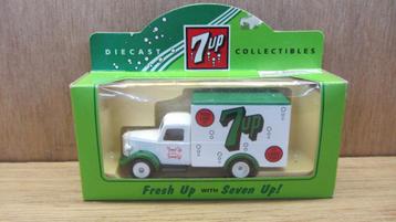 Lledo / Days Gone : vrachtwagen van 7-up - 59016 - mooi beschikbaar voor biedingen