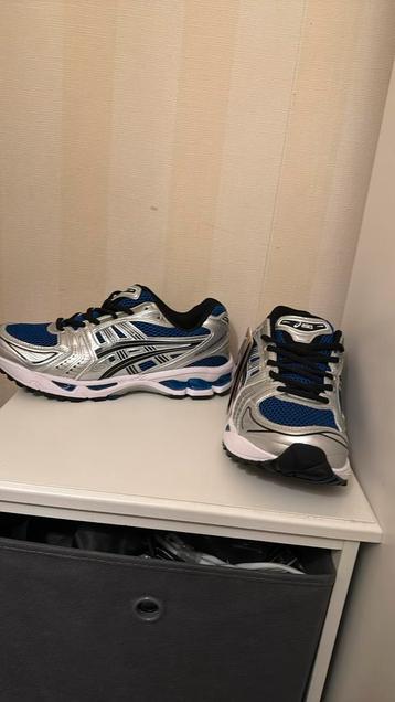 Asics maat 44 beschikbaar voor biedingen