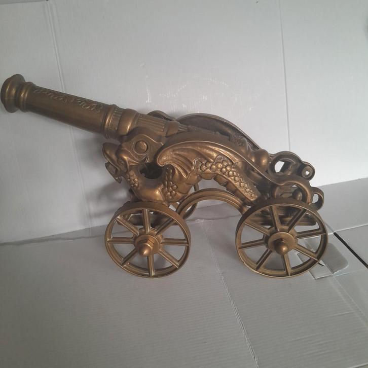 Bronzen Kanon met Drakenmotief, Antiek en Kunst, Antiek | Koper en Brons, Ophalen of Verzenden