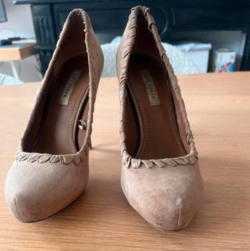 Zara pumps maat 38 beschikbaar voor biedingen