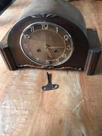 Mooie goedwerkende ANTIEKE PENDULE uit de JAREN 30/40, Antiek en Kunst, Antiek | Klokken, Ophalen of Verzenden
