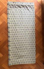 Geel/blauw gordijn met plooiband ruim 5m breed; hoog 154 cm, 200 cm of meer, Ophalen of Verzenden, Zo goed als nieuw, 200 cm of meer